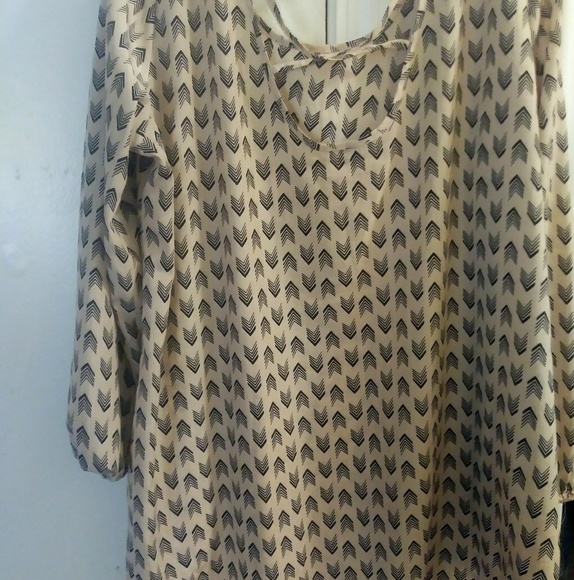 ❄Maurice's Blouse❄ - Picture 2 of 3